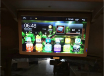 18.5寸電動顯示器裝豐田考斯特